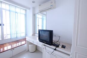 Ratchada-Sutthisan Hotel and Longstay