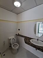 Ratchada-Sutthisan Hotel and Longstay