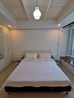 Ratchada-Sutthisan Hotel and Longstay