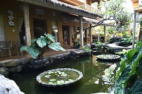 Uma Shanty Near to Lempuyang