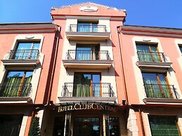 Club Central Hotel