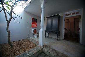 Olanda Private Beach Villa