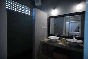 Olanda Private Beach Villa