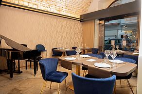 Palazzo Scotto - Widespread Collection