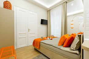 Budapest Holiday Colours