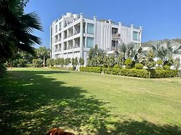 Winsome Resort & Spa