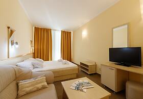 Family Hotel Adria
