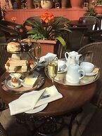 The Carre Arms Hotel