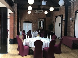 The Carre Arms Hotel