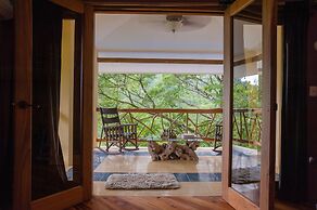 Monos Locos - Portasol Vacation Rental