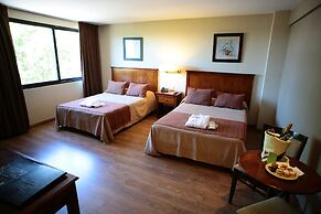 Howard Johnson by Wyndham San Pedro