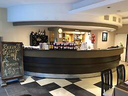 Howard Johnson by Wyndham San Pedro