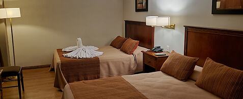 Howard Johnson by Wyndham San Pedro