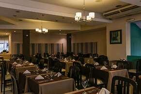 Howard Johnson by Wyndham San Pedro