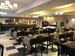 Howard Johnson by Wyndham San Pedro