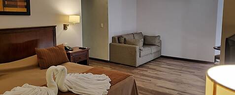 Howard Johnson by Wyndham San Pedro