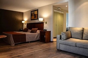 Howard Johnson by Wyndham San Pedro