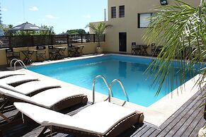 Howard Johnson by Wyndham San Pedro