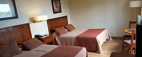 Howard Johnson by Wyndham San Pedro