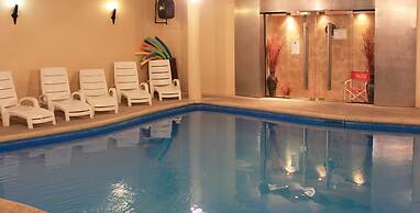 Howard Johnson by Wyndham San Pedro