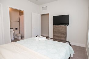 Modern 3 Bed Smarthome in Heart of Tampa