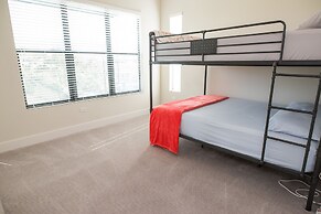 Modern 3 Bed Smarthome in Heart of Tampa