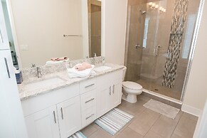 Modern 3 Bed Smarthome in Heart of Tampa