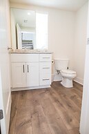 Modern 3 Bed Smarthome in Heart of Tampa