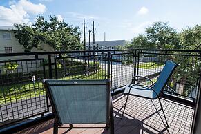Modern 3 Bed Smarthome in Heart of Tampa