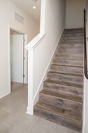 Modern 3 Bed Smarthome in Heart of Tampa