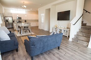 Modern 3 Bed Smarthome in Heart of Tampa