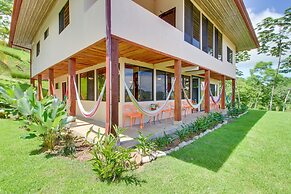 Valley of Dreams Eco Lodge Room