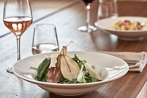 100 Rizes Seaside Resort - Small Luxury Hotels of The World