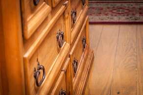 Holiday Lodge on Canyon Lake