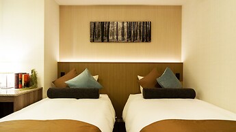 Nipponbashi Crystal Hotel 2