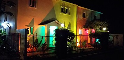 Bell At The Airport Suites Adults Only ( Free Airport Transportation)