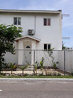 Bell At The Airport Suites Adults Only ( Free Airport Transportation)