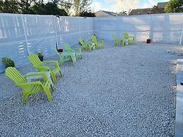 Bell At The Airport Suites Adults Only ( Free Airport Transportation)