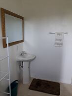 Bell At The Airport Suites Adults Only ( Free Airport Transportation)