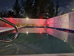 Bell At The Airport Suites Adults Only ( Free Airport Transportation)