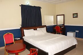 Ann's Haven Hotel & Suites