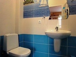 Na Krasnozelenykh 38 Guest House