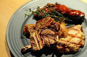 Luxury Pool Villa Resort