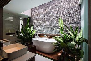 Luxury Pool Villa Resort