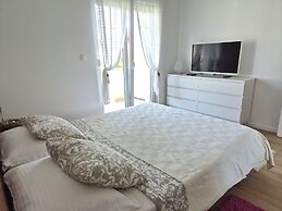 Deluxe Apartments Goya