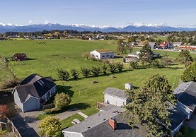 Dungeness Bay Cottages