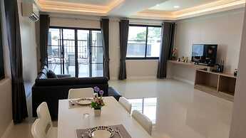 Ban Sasithorn Huahin