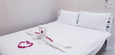 Ban Sasithorn Huahin