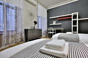 BELLE apartment on Italianskaya