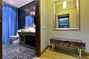 BELLE apartment on Italianskaya